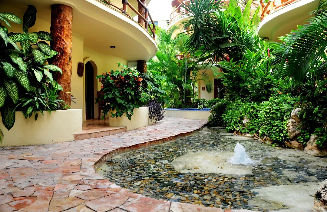 Villas Sacbe Condo Hotel And Beach Club-1