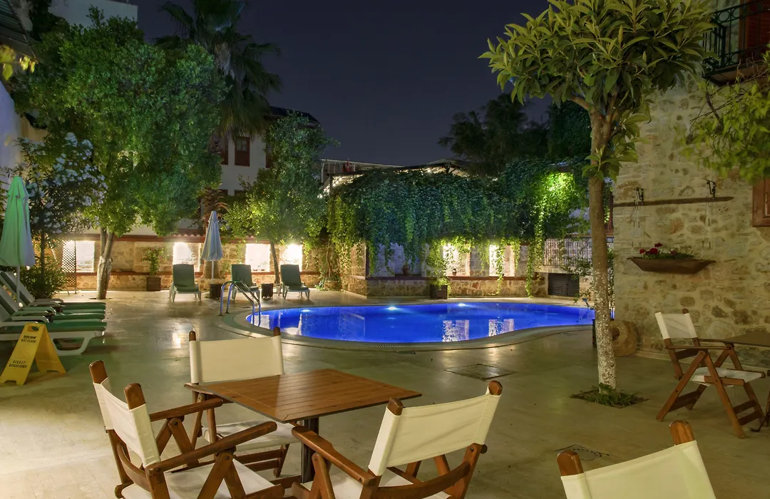 White Garden Hotel-Adult Only-1