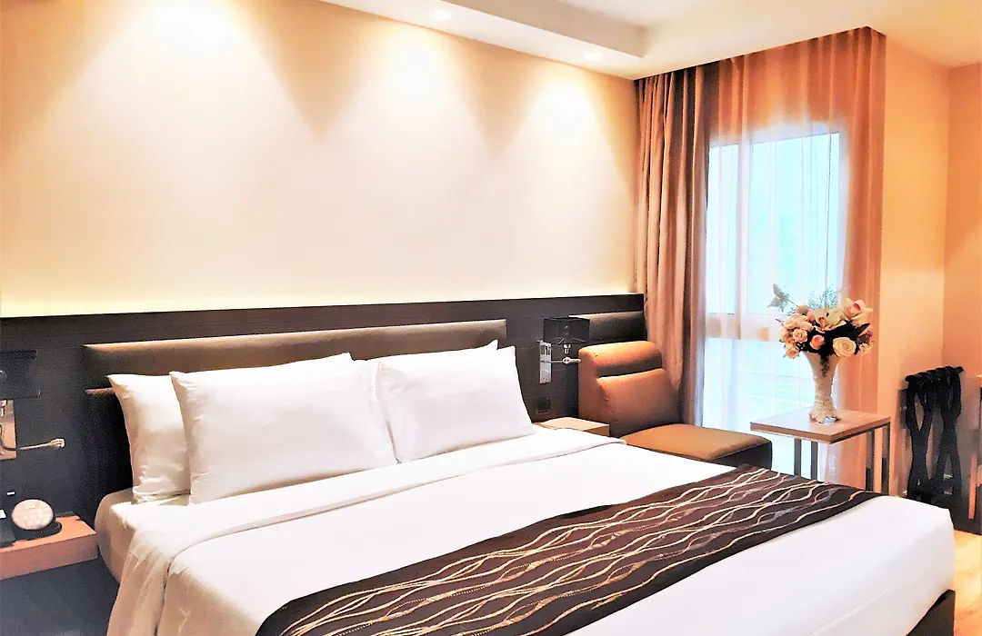 Amora Neoluxe Suites Hotel-1