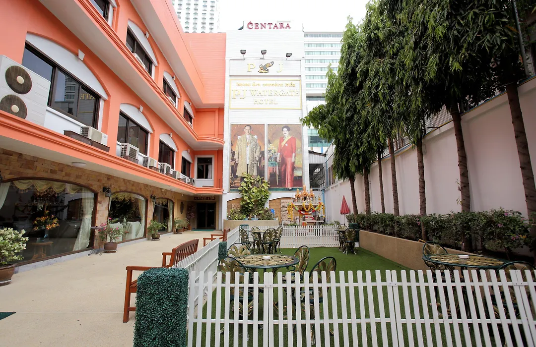 Pj Watergate Hotel-1