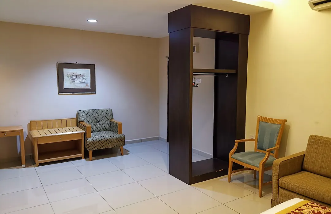 Hotel Centre Point Tampin-1