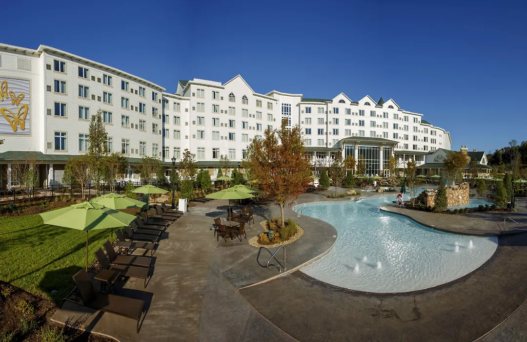 Dollywood'S Dreammore Resort And Spa-1