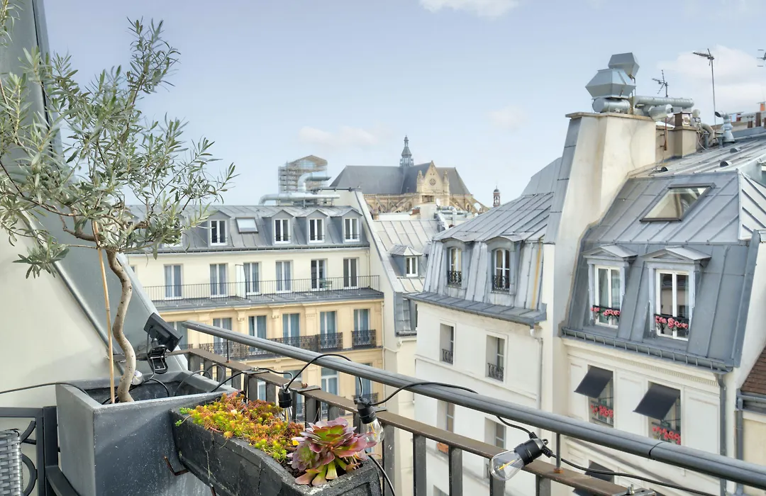 Apartments Du Louvre St Honore-1