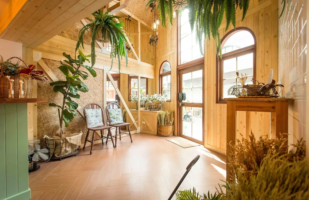 Barn & Bed Hostel At Bts Phrom Phong-1