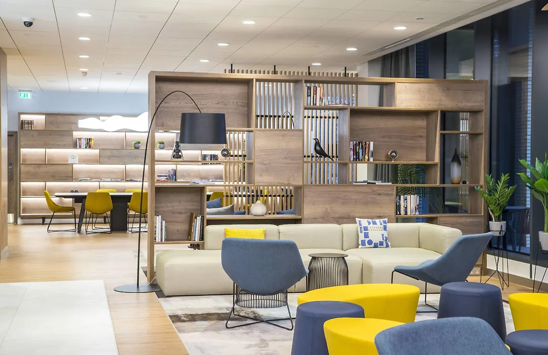 Courtyard By Marriott Edinburgh West-1