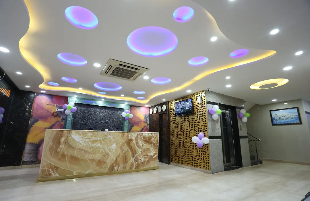 Hotel Rr International-1