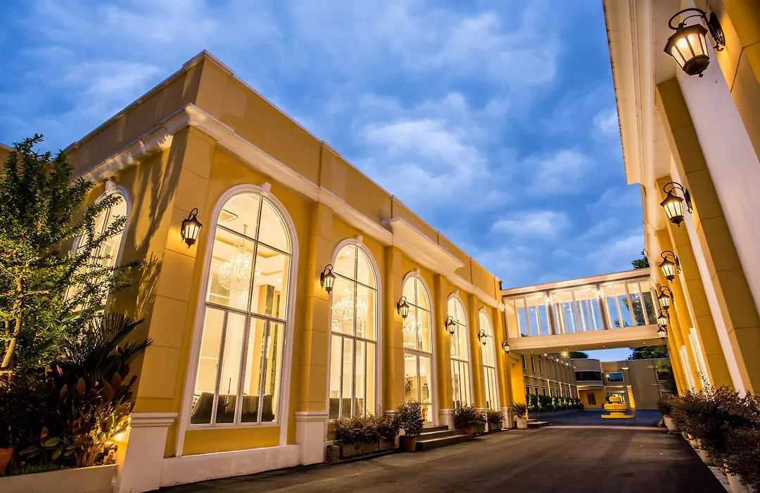 S Bangkok Hotel, Navamin-1