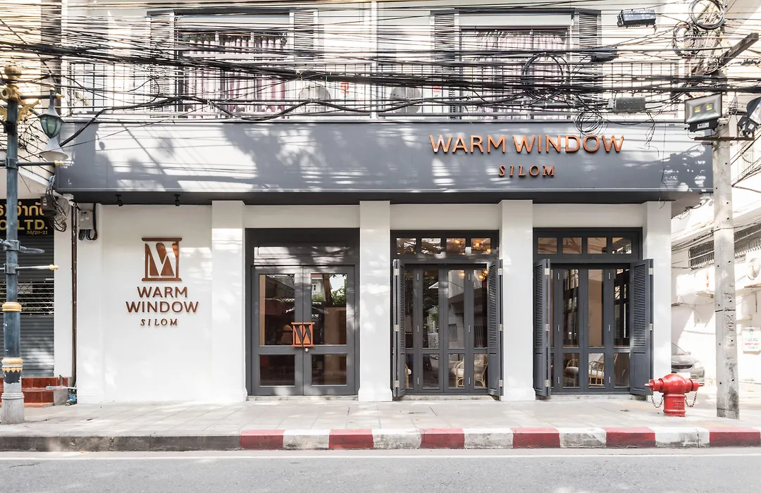 Warm Window Silom-1