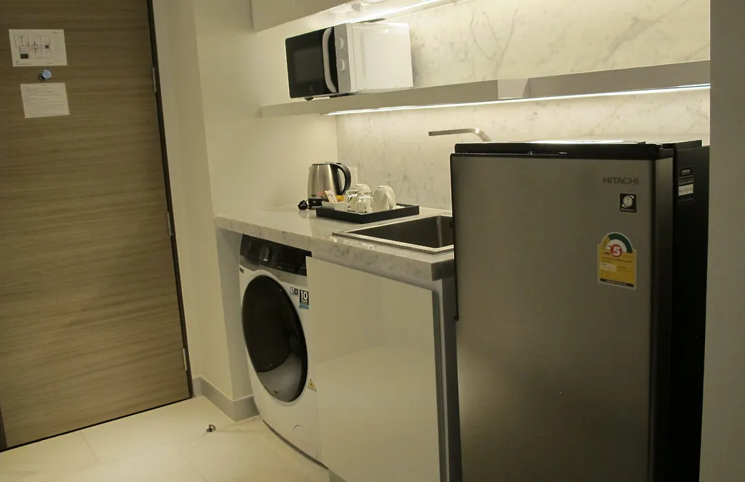 Ashley Hotel Bkk-1