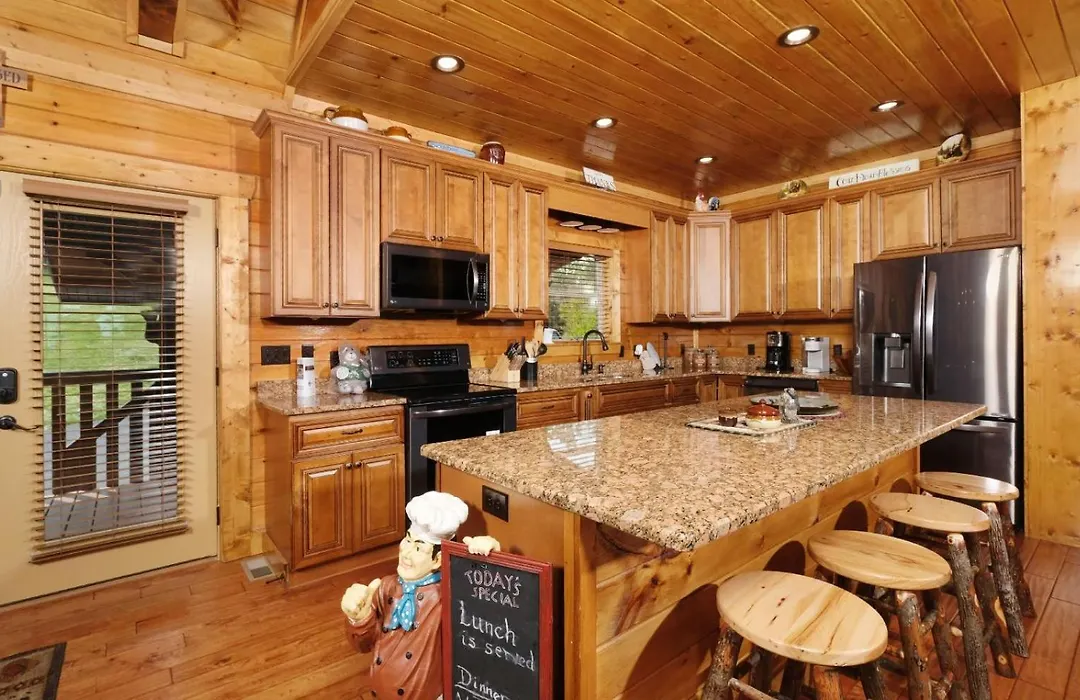 A Cloud 9 - Gorgeous Mountain Views, Outdoor Hot Tub + Game Room With Pool Table & More!-1