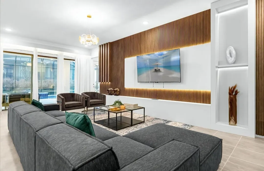 10 Bedrooms 9 Bathrooms Paradiso Grande 6098Hs-1