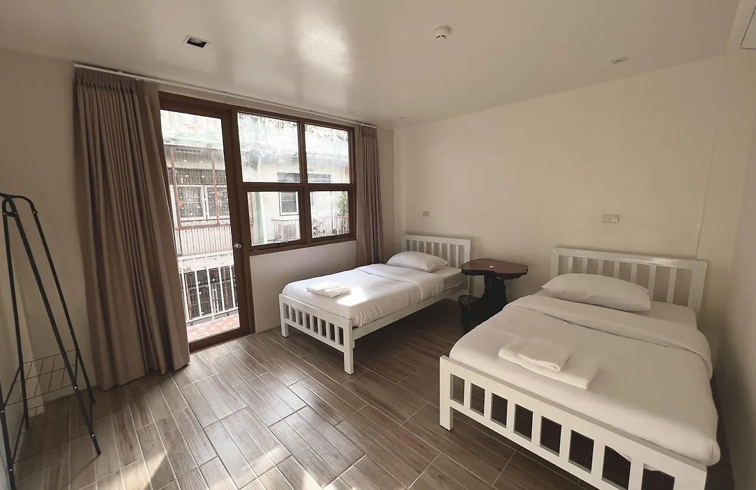Krung Tone Hostel-1