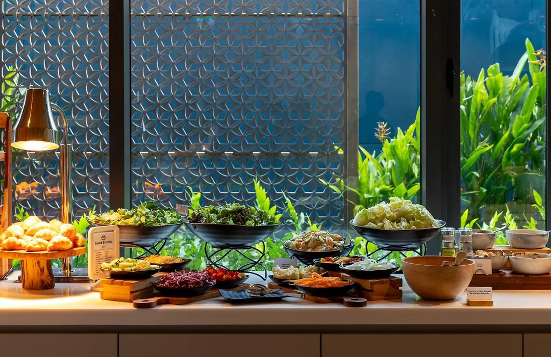 Holiday Inn Express Bangkok Soi Soonvijai By Ihg-1