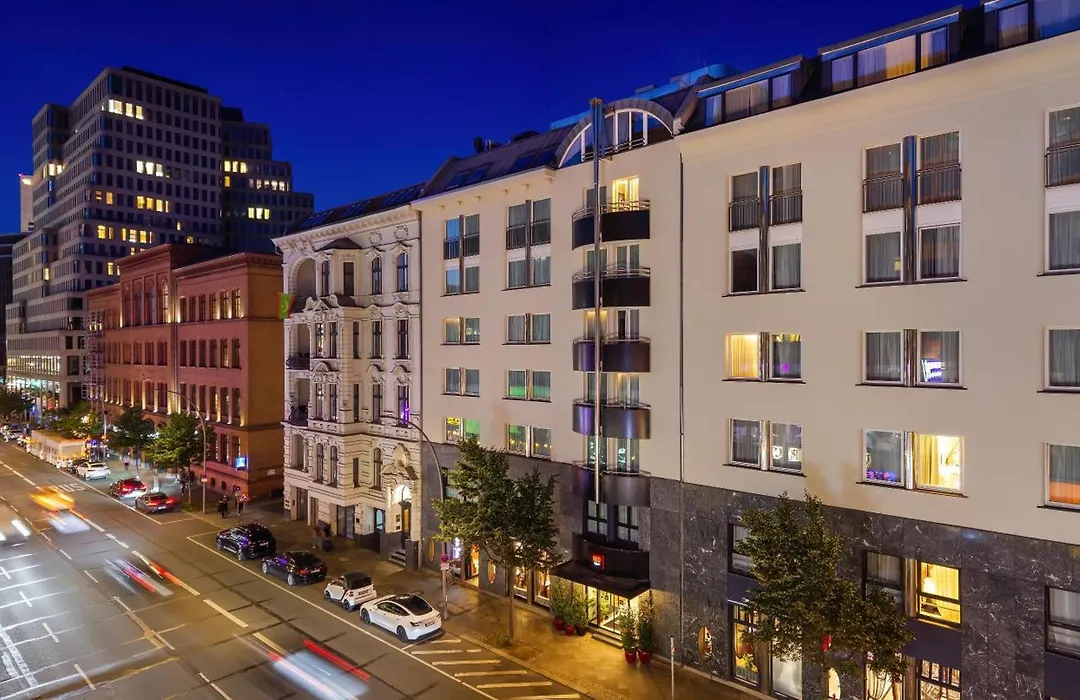 Radisson Red Berlin Kudamm-1