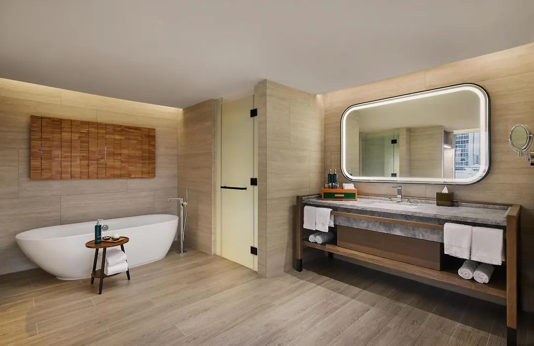 Doubletree By Hilton Bangkok Ploenchit-1