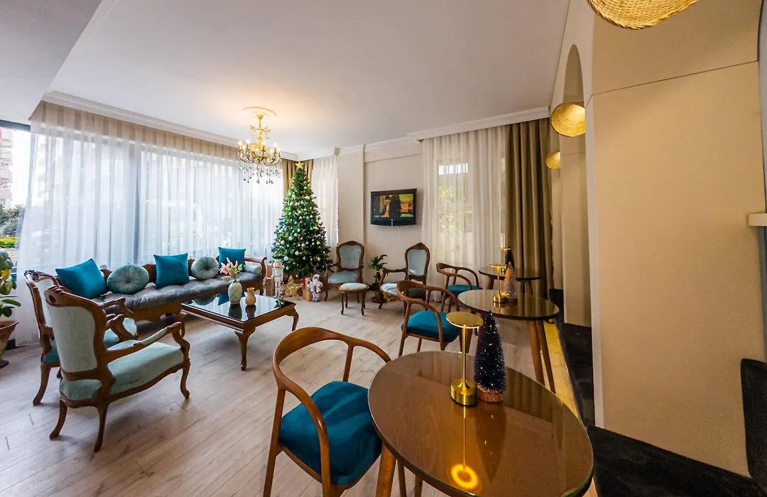 Triana Hotel-1