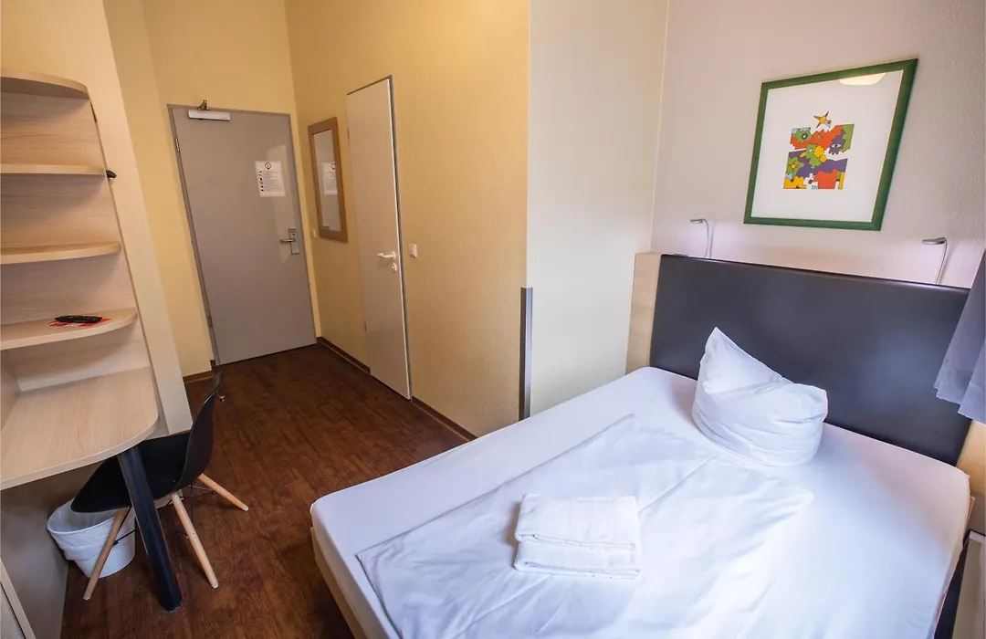 Acama Hotel & Hostel Kreuzberg-1