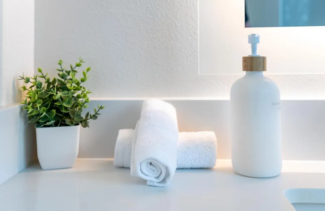 Luxury 2 Bedroom Residence With Fitness And Outdoor Pool-1