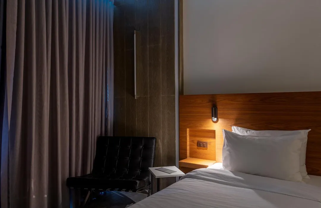 Reno Hotel-1
