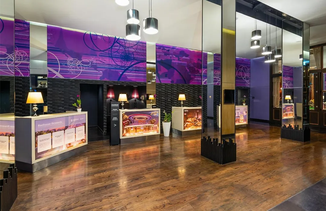 Radisson Suites Bangkok Sukhumvit-1