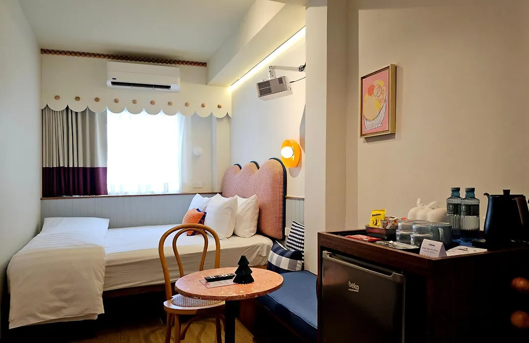 Blu Dock Restel Bangkok-1