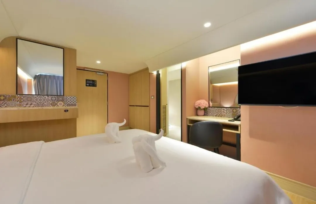 Kastel Bangkok Hotel-1