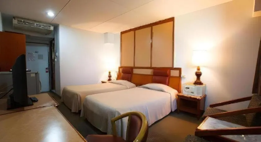 Nana Hotel Bangkok-1