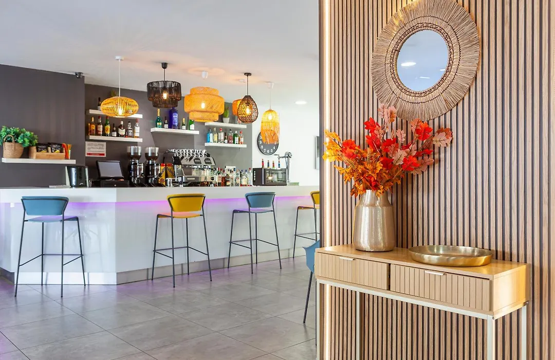 Hotel Golden-1