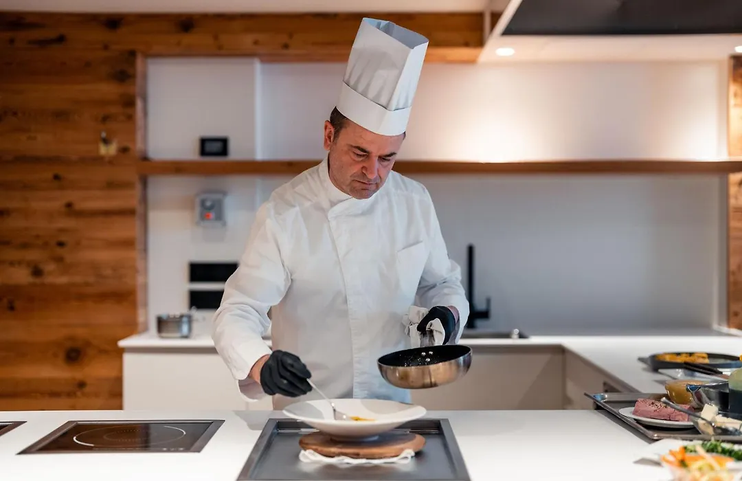 Alpholiday Dolomiti Wellness & Family Hotel-1