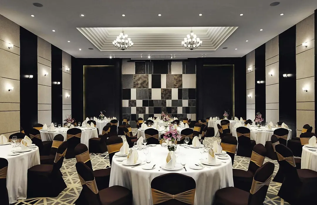 Moevenpick Hotel Sukhumvit 15 Bangkok-1