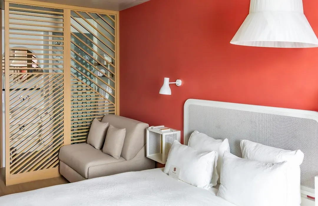 Okko Hotels Paris Gare De L'Est-1