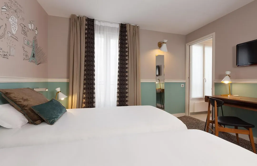 Hotel Des 3 Poussins-1