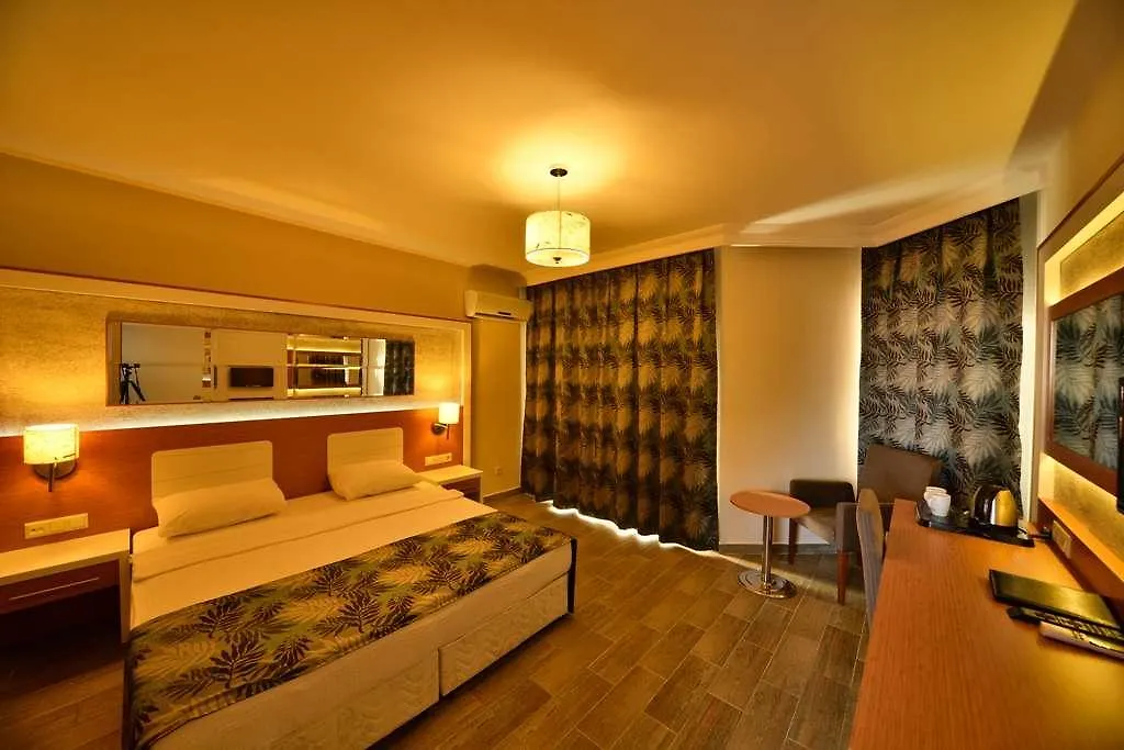 Dolphin Family Hotel-1