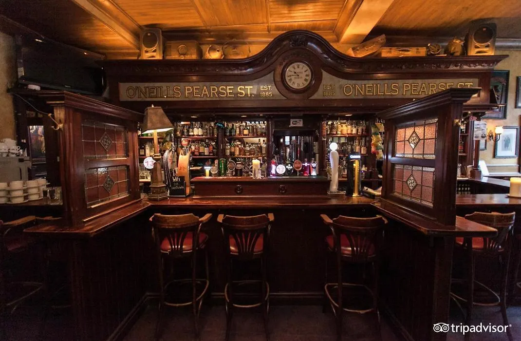 O'Neills Victorian Pub & Townhouse-1