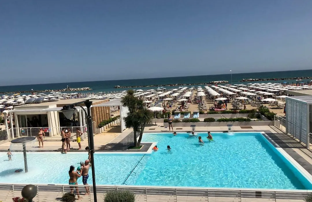 Hotel La Rosa-1