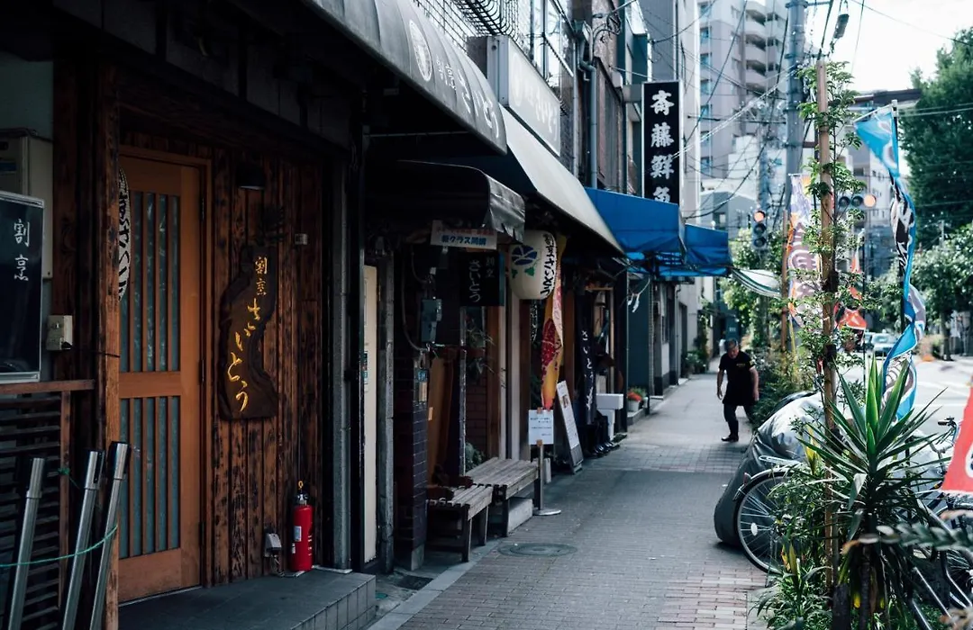 Landabout Tokyo-1