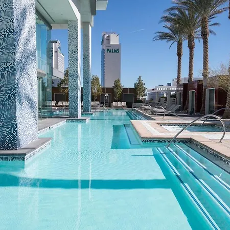 Palms Place Strip View Condo-2