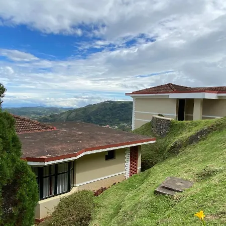 Mountain Retreat - A Hill Country Resort-2
