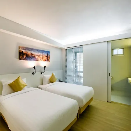Kitzio House Hotel Huai Kwang-2