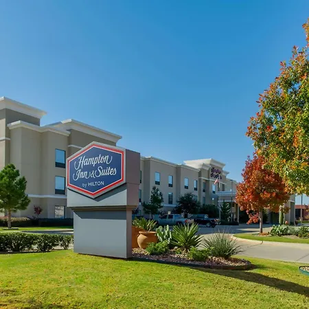 Hampton Inn & Suites Fort Worth-Fossil Creek-3
