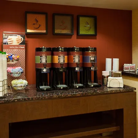 Hampton Inn Milwaukee Airport-2