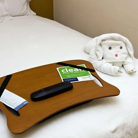 Hampton Inn & Suites Orlando International Drive North-2