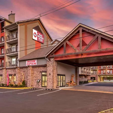 Best Western Plus Apple Valley Lodge Pigeon Forge-2