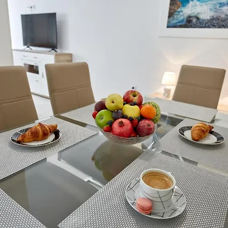 Sonrisa Deluxe Apartments, Levante-2