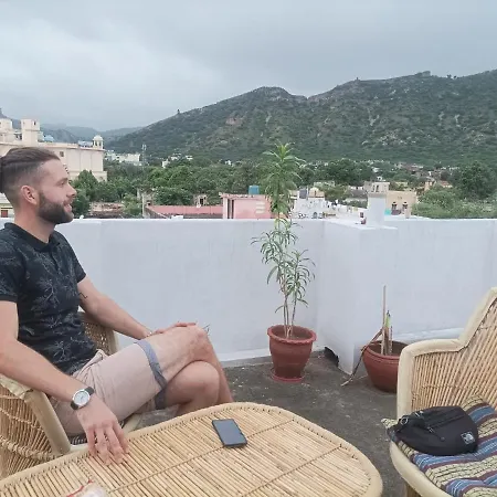 Cocoon Auberge-3
