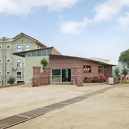 Treebo Vhyomaan Resort With Swimming Pool-3