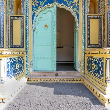 Bloom Boutique L Chelon Haveli-2
