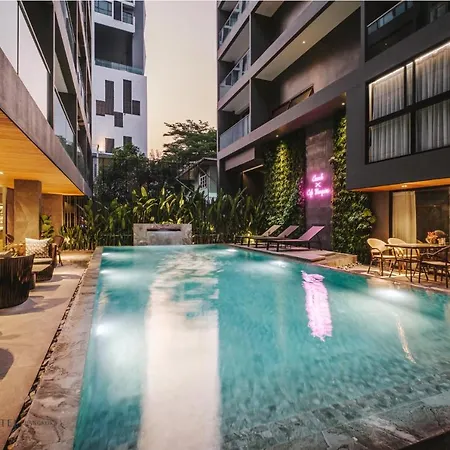 Cascade Hotel Bangkok-3