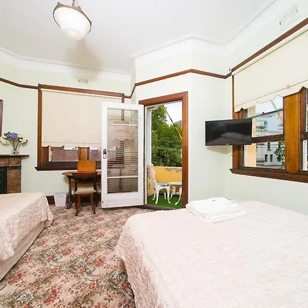 East Sydney Hotel-3