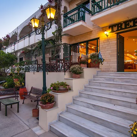 Trefon Hotel Apartments And Family Suites-2